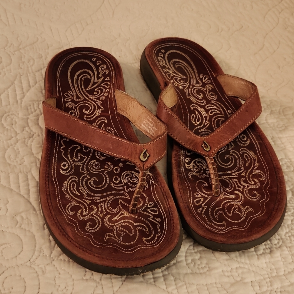 OluKai Sandals